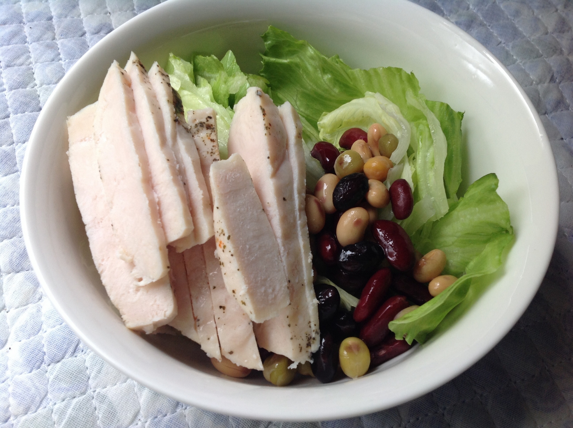 ダイエット時に。タンパク質を多く含む食品、おすすめのコンビニ食品も！